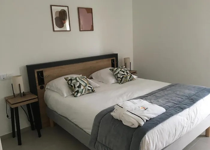 Domitys - L'abricotine Aparthotel