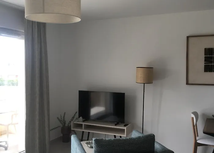 Domitys - L'abricotine Appart hôtel 3*